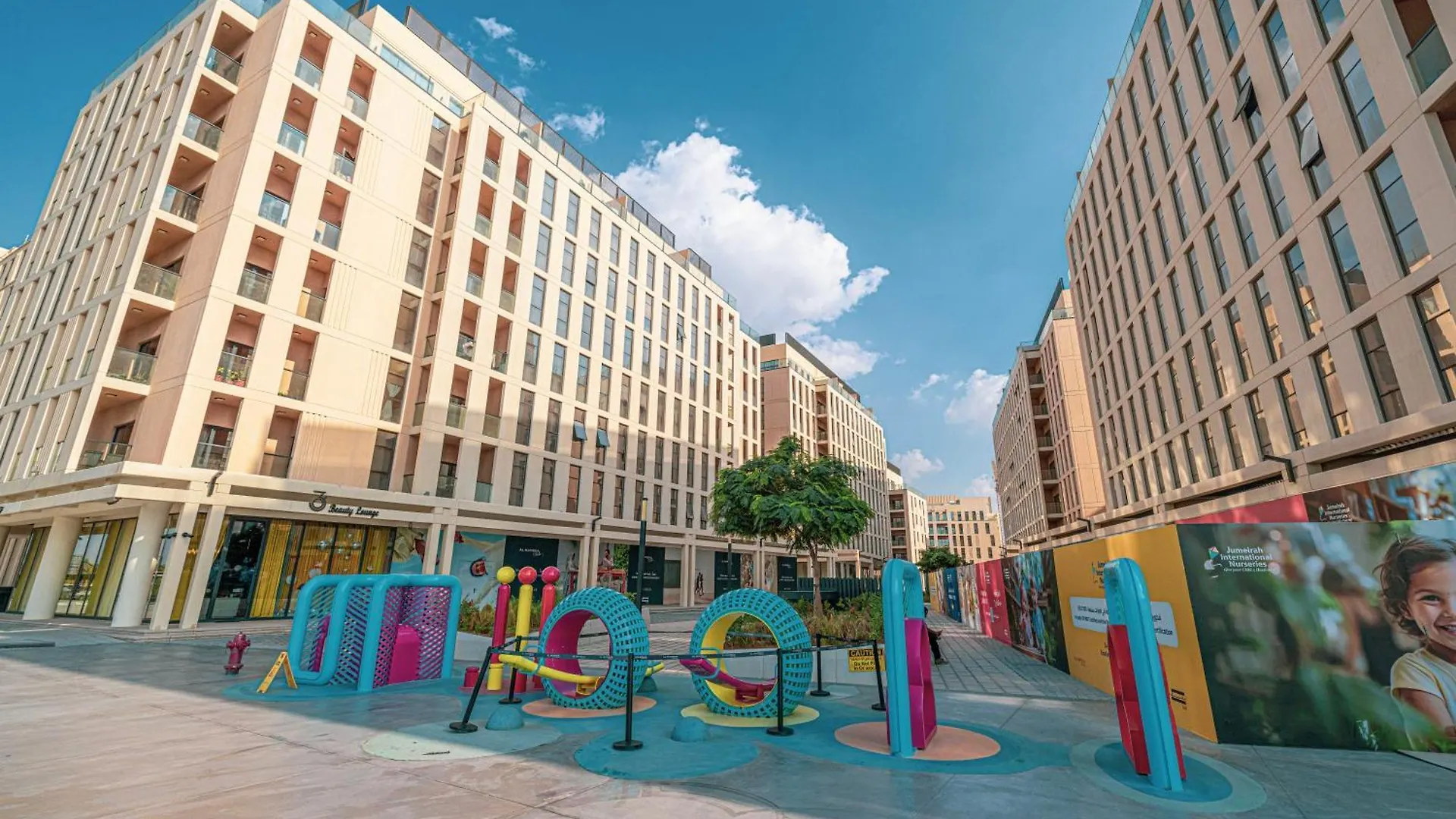 1Br The Monarch Suite By Blue Cloud Holidays Sharjah Apartment