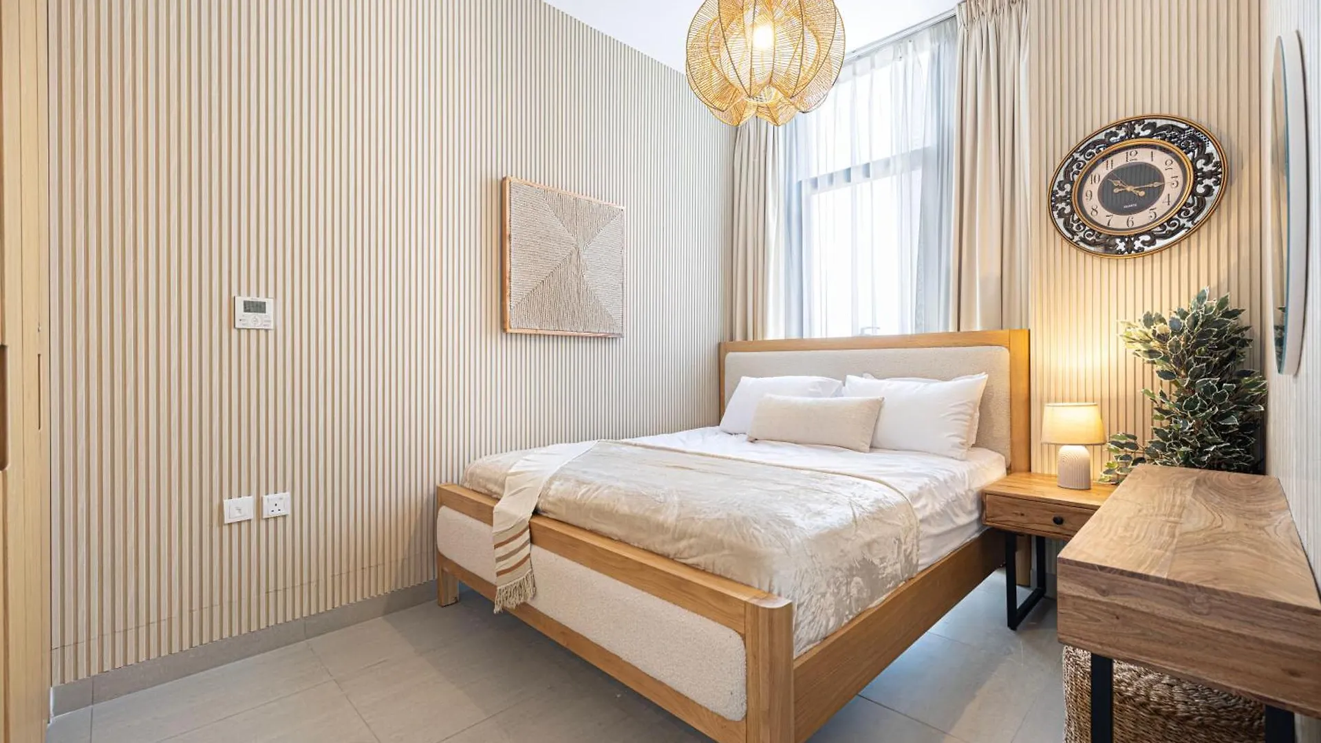 Apartment 1Br The Monarch Suite By Blue Cloud Holidays Sharjah