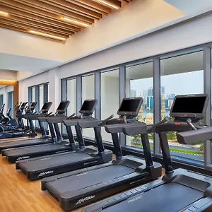 Doubletree By Hilton Waterfront And Residences Отель